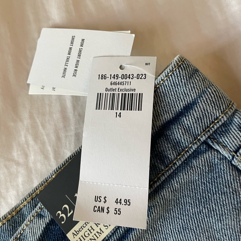 Very cute Abercrombie and Fitch shorts! NWT